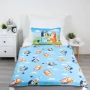 Bluey Happy Family Kinderbettwäsche-Set für Kindergarten, 100×135cm, 40×60 cm